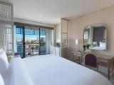 Standard Double room with partial sea view