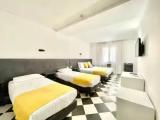 Quadruple Family room