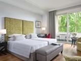 Premium Twin room with balcony and Urban View