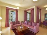 3 Bedrooms Apartment
