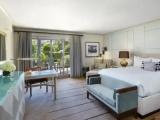 Citrus Club room with pool view