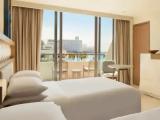 Swim Up Quadruple room