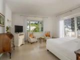 Premier Duplex Park & Pool Side Suite