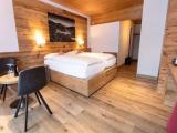 Double Panorama Suite with Eiger View