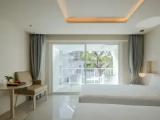 Deluxe Double room with pool view