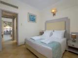 Family Quadruple Suite with pool view