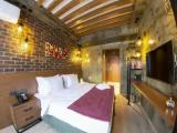 Double room with partial sea view