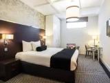 Double Souterrain room with partial view