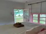 Bungalow with sea view