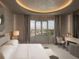 1 Bedroom Premium Double Club lounge access Suite with city view