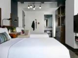 Gallery Quadruple room