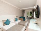 Standard Twin room with balcony