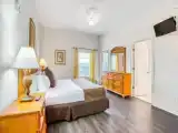 2 Bedrooms Villa