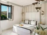Single room with mountain view