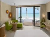 Mirage Jacuzzi Twin room beachfront