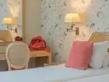 Sextuple Apartment