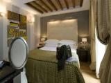 Standard Annex (Via Leonina 16) Double room