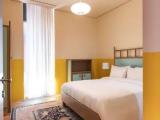 5 Bedrooms Villa
