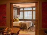 Grand Dam Square Suite