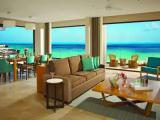 Family Governor Preferred Club Suite with ocean view