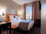 Superior Double room view on Eiffel Tower