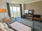 Family Triple room with sea and city view