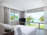 Villa with balcony and with sea view