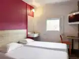 Side Car room