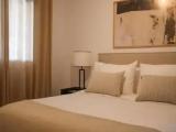 1 Bedroom Classic Double Master Suite
