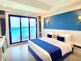 Deluxe room with balcony and with sea view