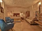 Family Cave Double Suite