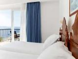 Double room with side sea view