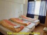 Standard Triple room