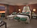 Penthouse Suite Fountain view