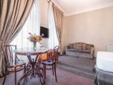 Premium Corner Twin room with balcony