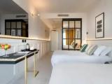 Deluxe room seafront