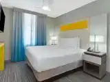 3 Bedrooms with Kitchen Suite