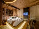 Pool Double Suite