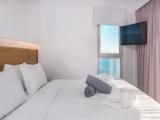 Swim-Up Double Maisonette