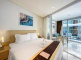1 Bedroom Pool Access Double Suite