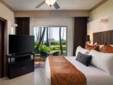 Honeymoon Double Preferred Club Suite with ocean view