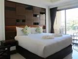 Deluxe Double room with city view