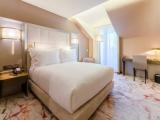Deluxe Double room with Avenue View