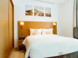 1 Bedroom Deluxe Double Apartment