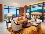 1 Bedroom Premium Double Suite with ocean view