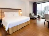Ideal Retreat Double Daphovina Suite with ocean view