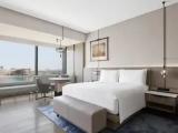 Executive lounge access Double room with balcony and with lake view