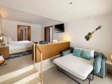 1 Bedroom with Personal Assistant Double Rock Suite