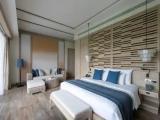 Sky Pool Suite