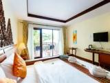 Deluxe Double room with pool view